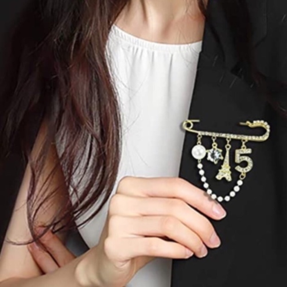 Goldtone Pin